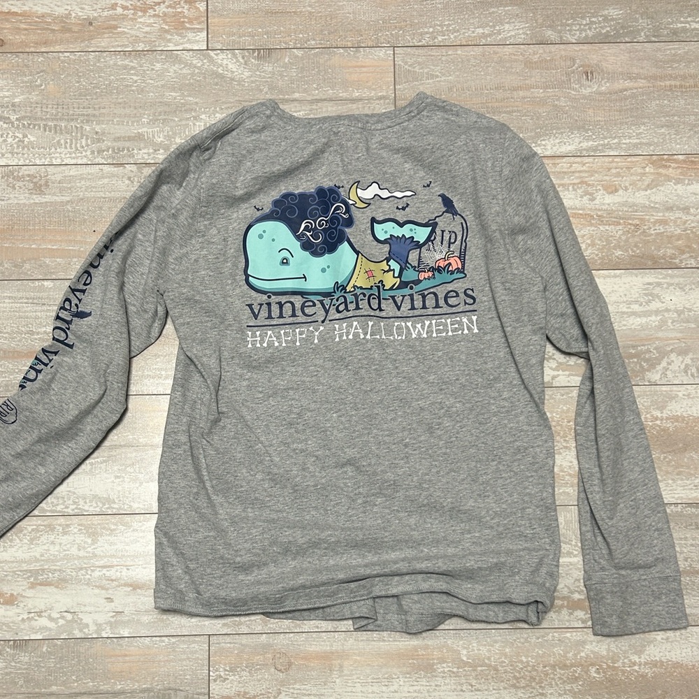 Vineyard Vines Adult Size XS Gray Halloween Long Sleeve Tee